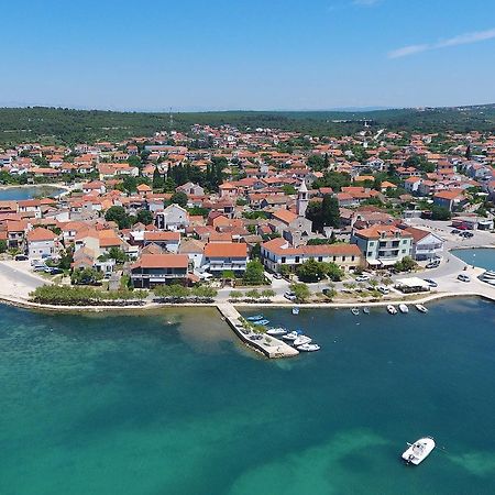 Holiday Home Zemljak Sukošan Buitenkant foto