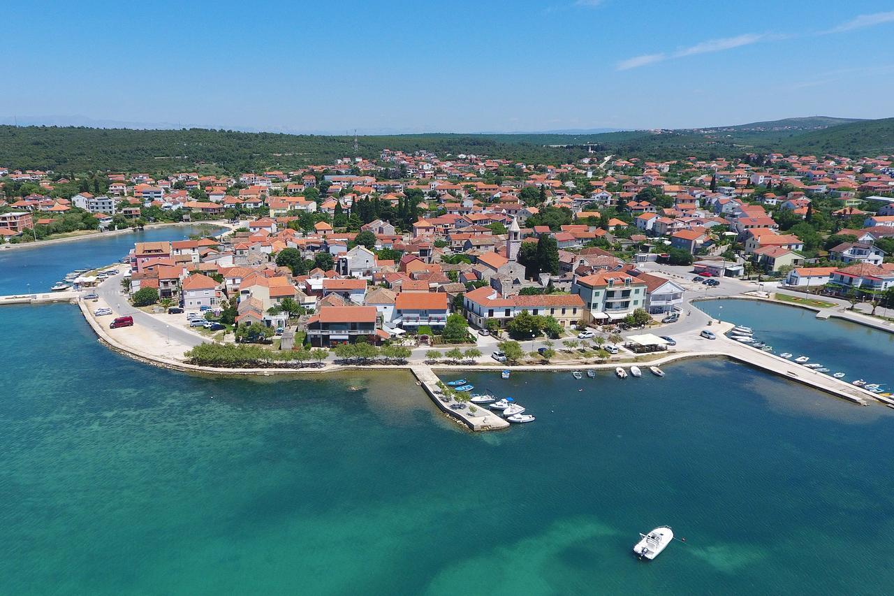 Holiday Home Zemljak Sukošan Buitenkant foto